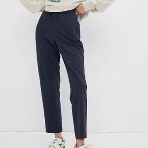 GapFit High Rise Runaround Pants